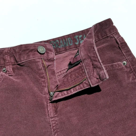 Volcom Classic Retro Mid Rise Featherwale Corduroy Yae Shorts Faded Burgundy 3 - Picture 3 of 13